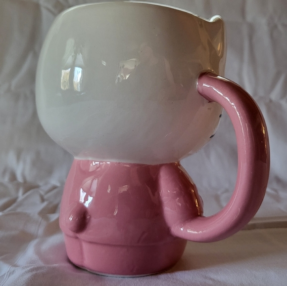 Hello Kitty Halloween skeleton ceramic mug - Picture 3 of 8